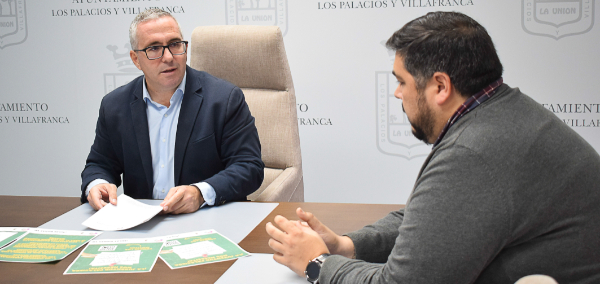 El Ayuntamiento palaciego inicia una campaña de recogida de firmas para exigir a la Junta de Andalucía que cumpla sus compromisos en materia de educación 